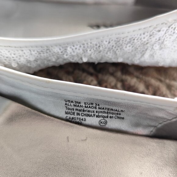 Girls ballet ribbon bow flats with white sequins size 3M - Picture 3 of 4